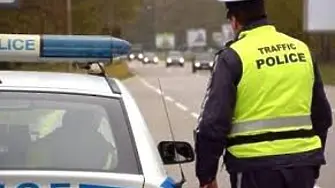 Оставиха без гориво румънски товарен автомобил