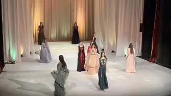 При огромен успех премина 76-то издание на Парад на модата - Плевен-2025/СНИМКИ/