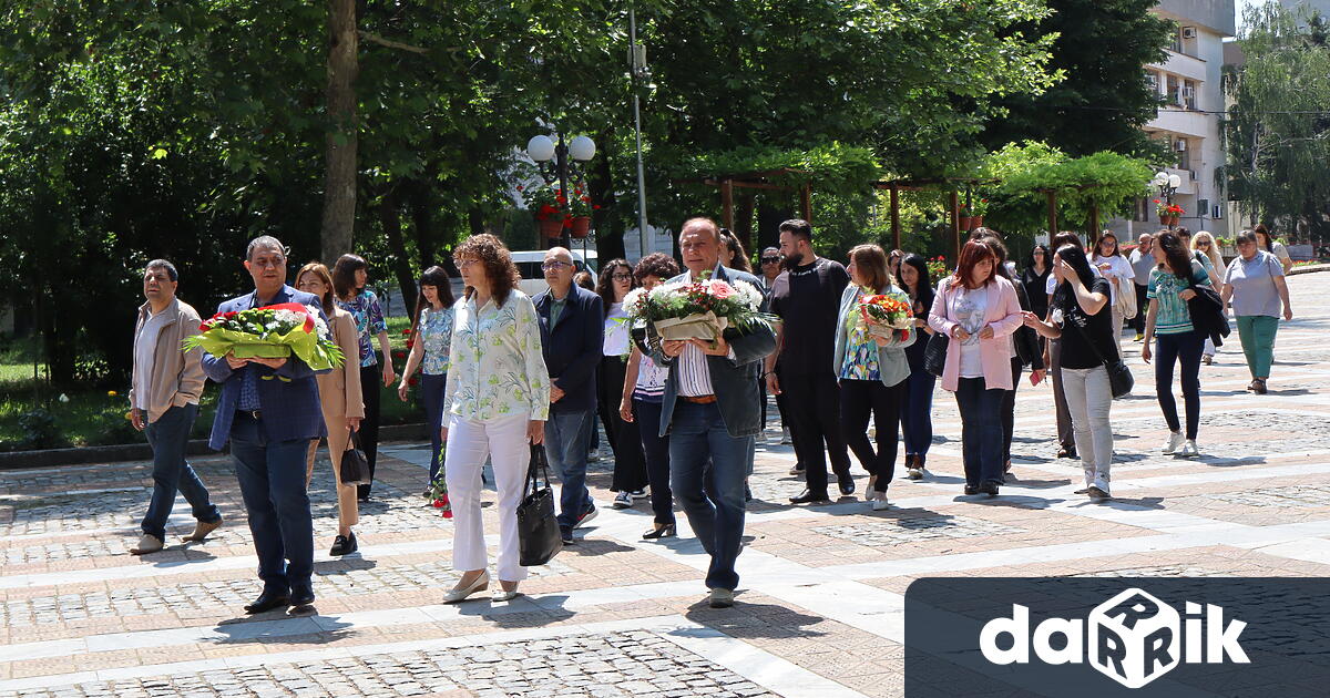 Община Левски жители и гостина град Левски почетоха днес подвига и