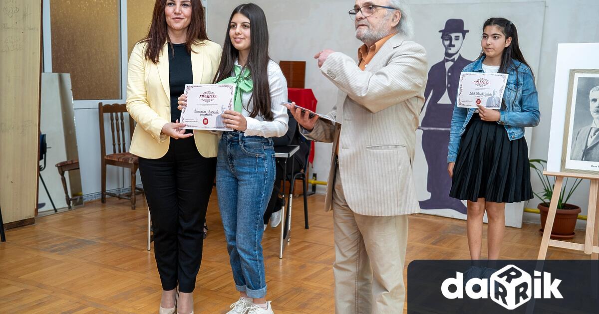 Приключи Петият общински детски конкурс рецитал на Вазови творби организиран