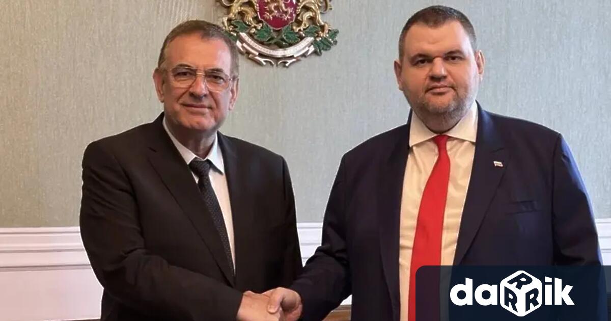 Джевдет Чакъров днес е внесъл молба заотказ от делото за