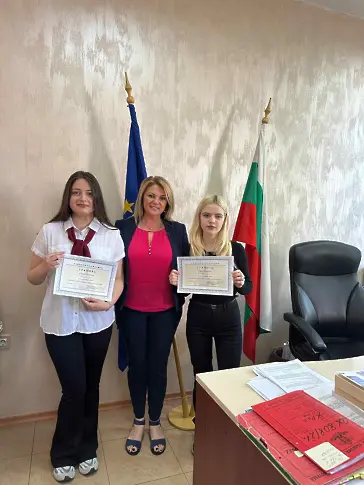 Ученици влязоха в ролята на "Председател на Районен съд Плевен за един ден"