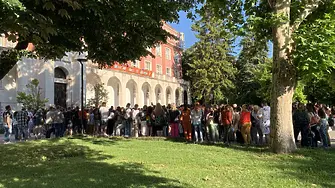 В Плевен, протестиращи медицински специалисти предупредиха за ефективен протест/СНИМКИ/