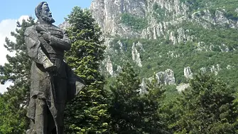 Отбелязваме Деня на Ботев и на загиналите за свободата и независимостта на България