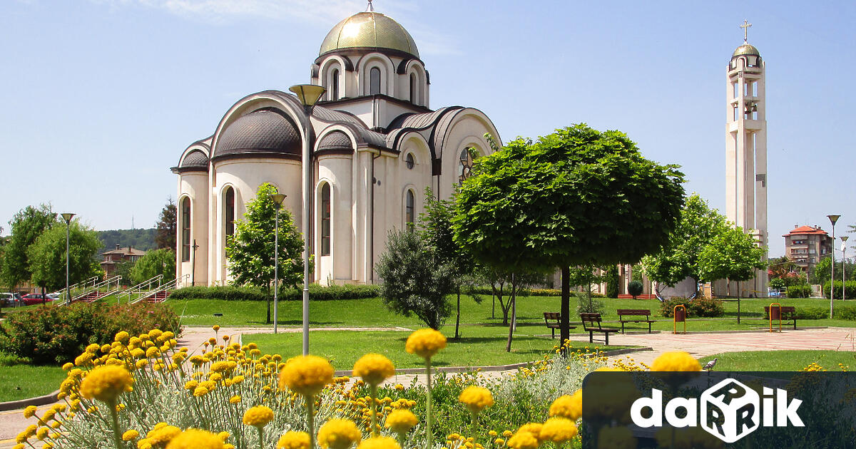 Започна празничната програма на община Монтана посветена на Свети дух