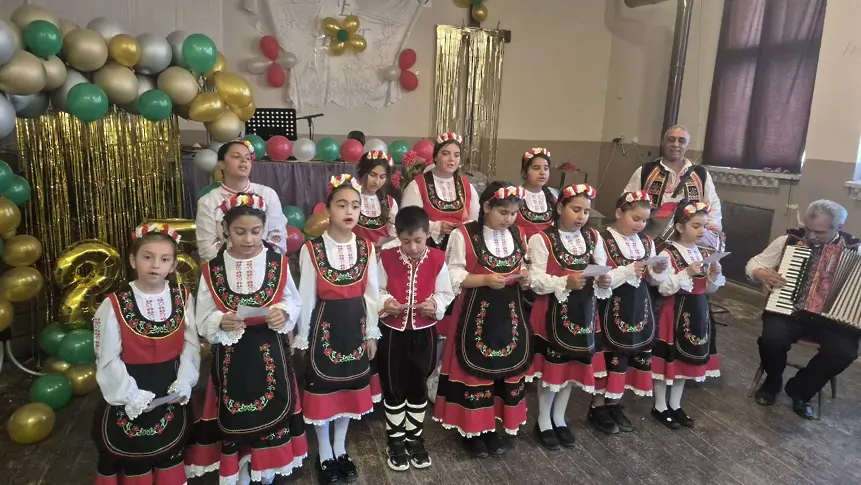  25 години честваха децата от ДФГ „ Асеновски славеи “ - село Асеновци 