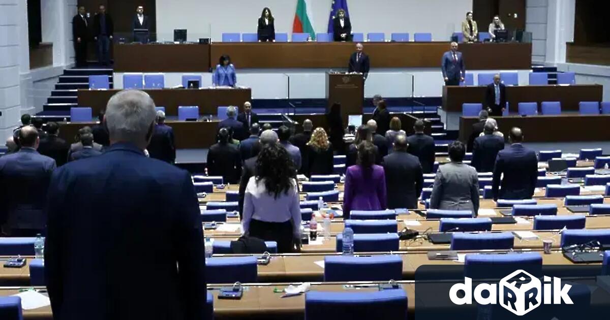 След като Конституционният съд отхвърли по голямата част от въпросите на