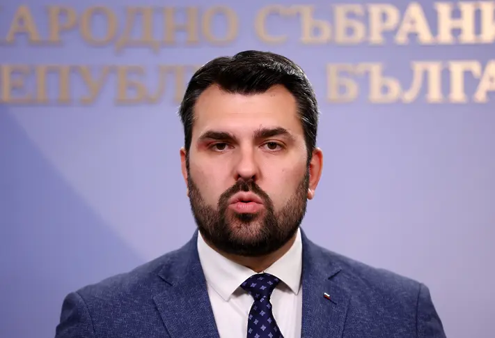 Външният министър заяви, че България няма да отстъпи от условията си към РСМ