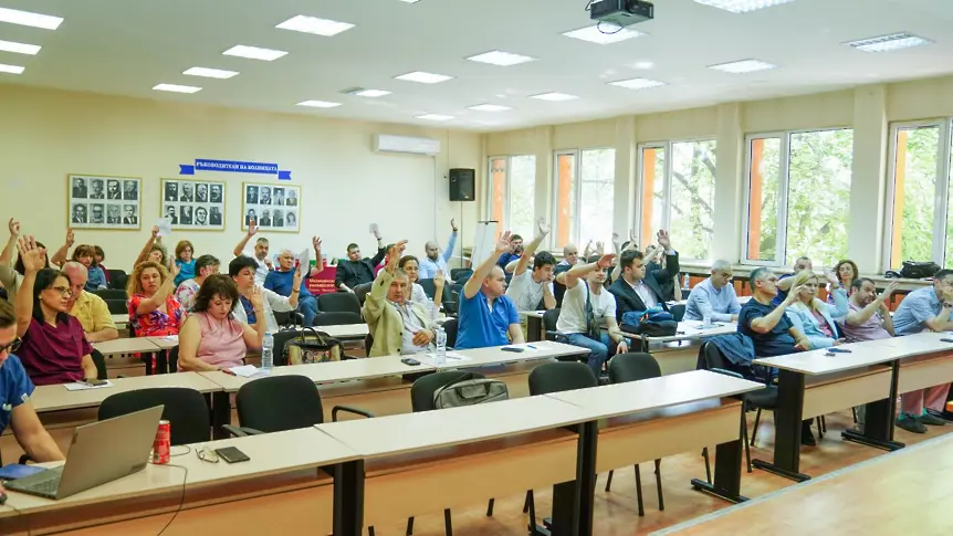  Проф. доктор Сергей Илиев е избран отново за декан на Факултет „ Медицина “ на Медицински университет - Плевен 