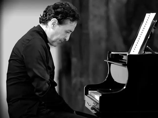  Людмил Ангелов & Румен Цветков започват турне с музиката на Бетовен в пет български града 