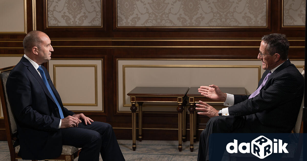 Може би съм старомоден но силно вярвам в демокрацията Това