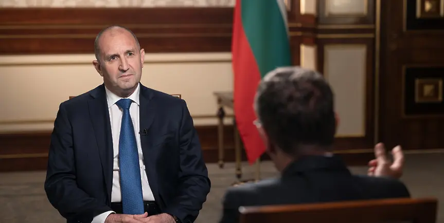 Радев пред CNN: "Може би съм старомоден, но силно вярвам в демокрацията“