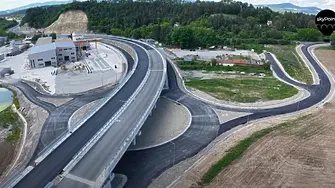 Кметът на Враца:Срокът за пускането на отсечката Мездра - Ботевград ще бъде спазен