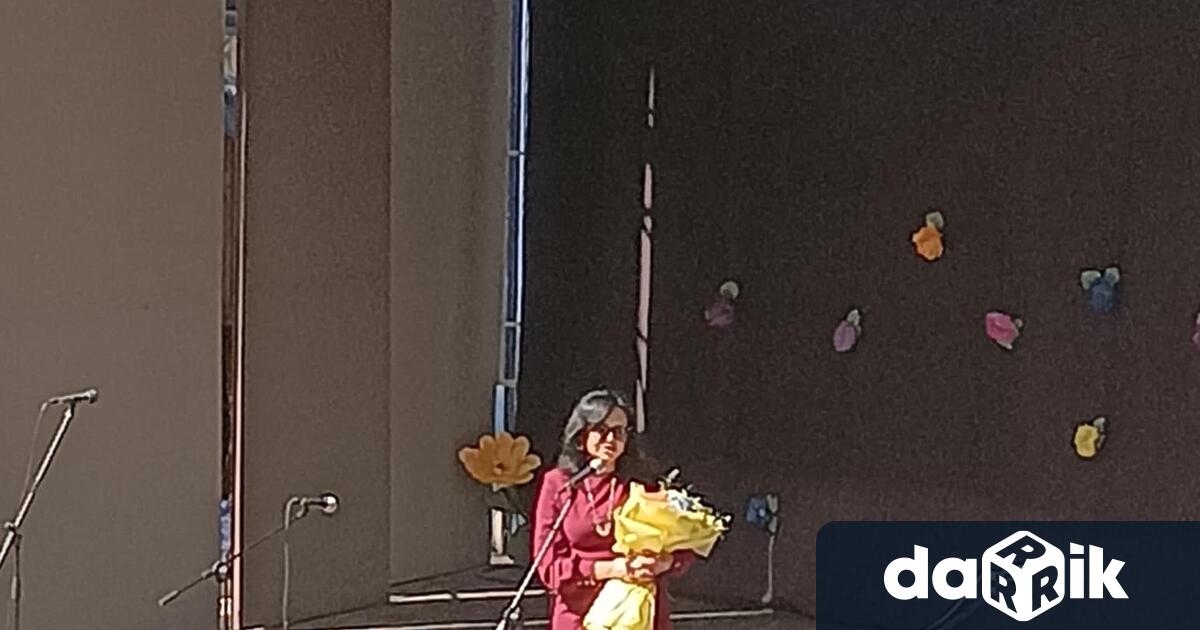 С уважение благодарност и тържествен дух Пловдивската образователна общност се