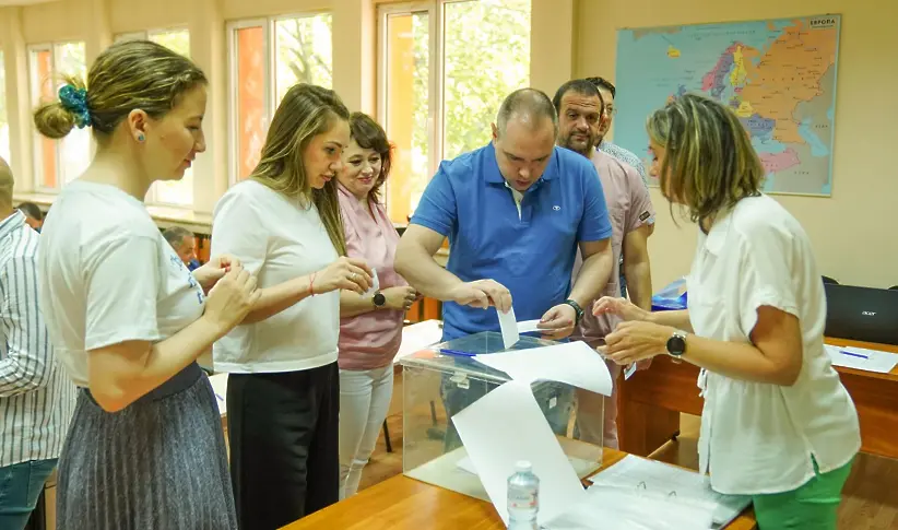  Проф. доктор Сергей Илиев е избран отново за декан на Факултет „ Медицина “ на Медицински университет - Плевен 