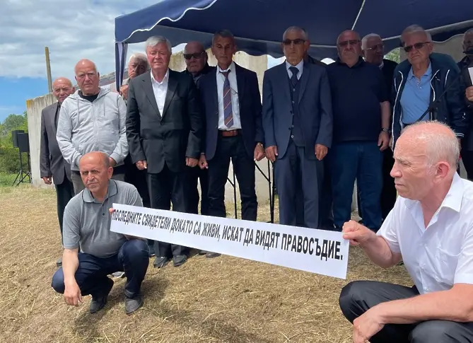 Министър Георгиев откри паметна плоча „Никога повече тоталитаризъм“ на входа на остров Белене