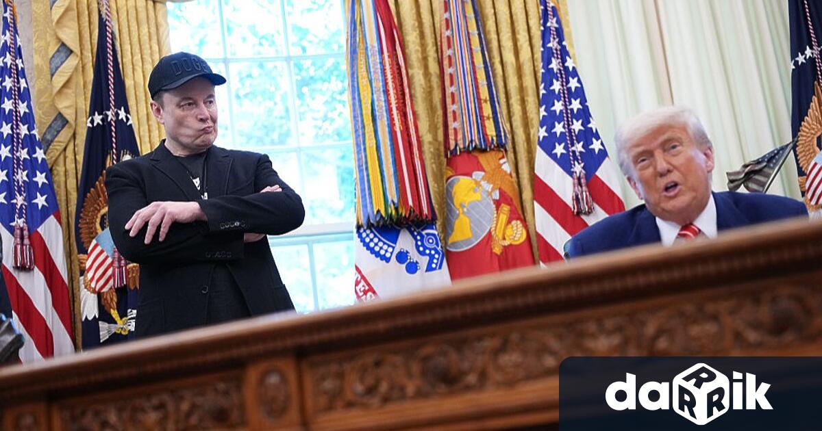 Президентът Доналд Тръмп заплаши прекрати правителствените договори с компании собственост