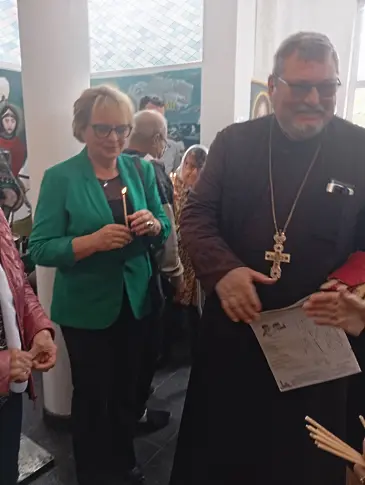  Параклисът „ Света Троица “ в с. Шияково посрещна празника си с нова одеждa 