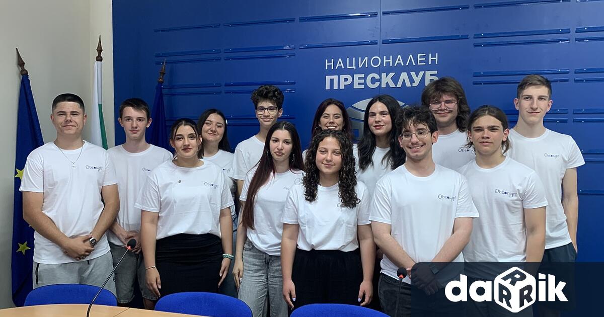 ВНационалния пресклуб на БТА в Плевен младежиот Сдружение ОбзорАрт представиха