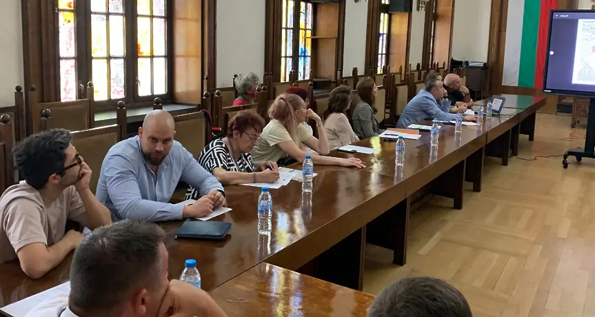 Община Плевен обсъди важни за града проекти с представители на регионалните колегии на архитектите, инженерите в инвестиционното проектиране и общински съветници