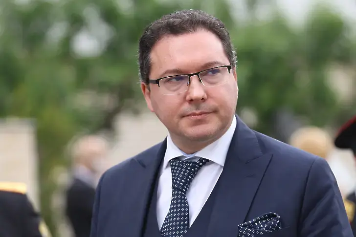 Вътрешният министър Даниел Митов отстранява директора на полицията във Варна