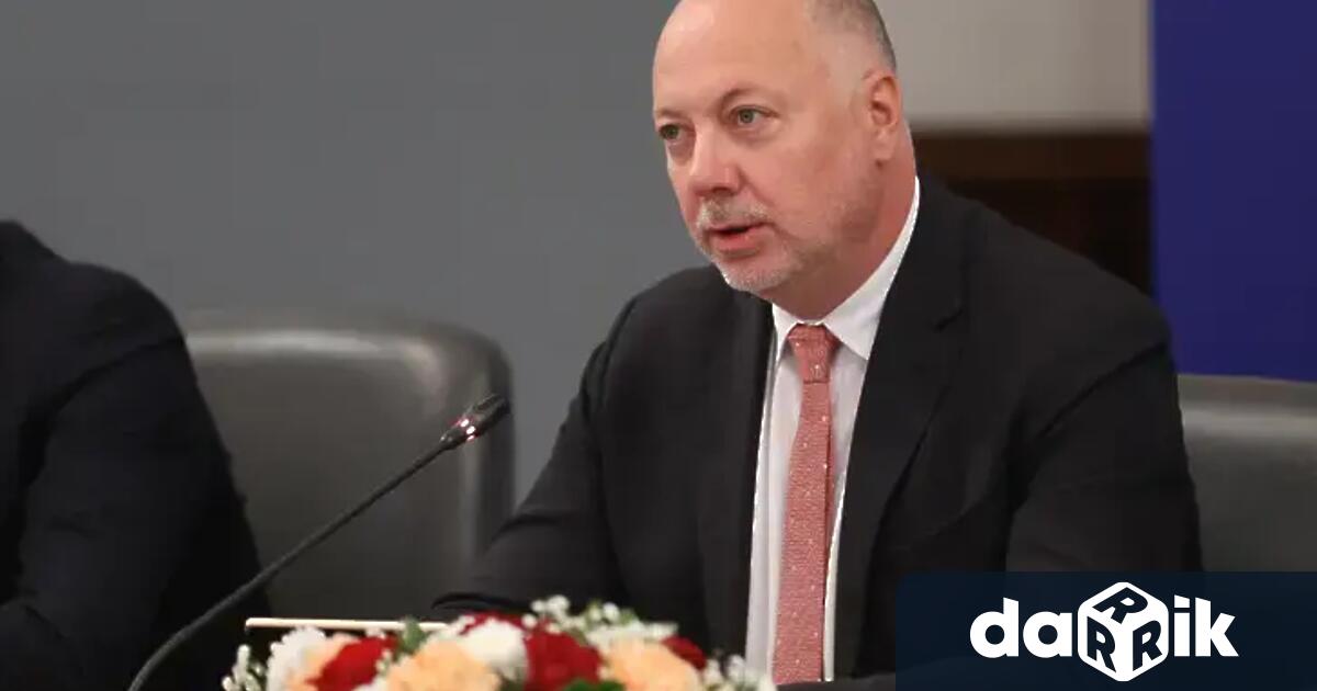 Времето за анализи времето за стиковане на политическото и професионално