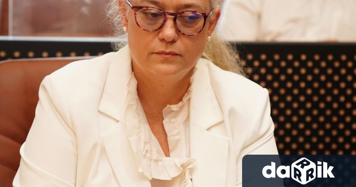 На 10 юни 2025 г с пълно мнозинство от 24