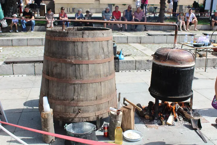  Предстои 9-то издание на Празника на Тетевенската саламура и ракия 