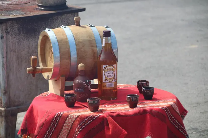  Предстои 9-то издание на Празника на Тетевенската саламура и ракия 