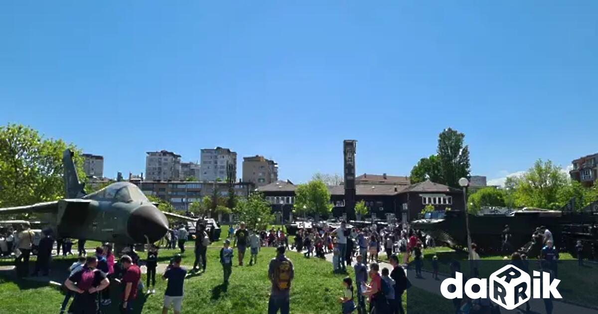 Националният военноисторически музей ще отбележи Деня на бащата с богата