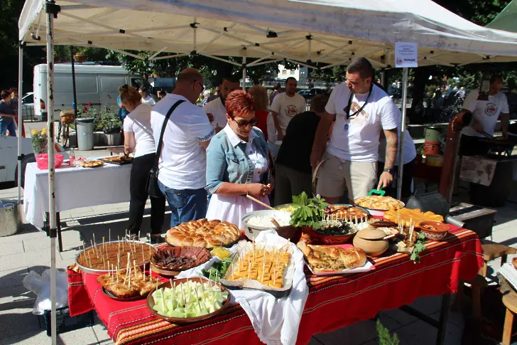  Предстои 9-то издание на Празника на Тетевенската саламура и ракия 