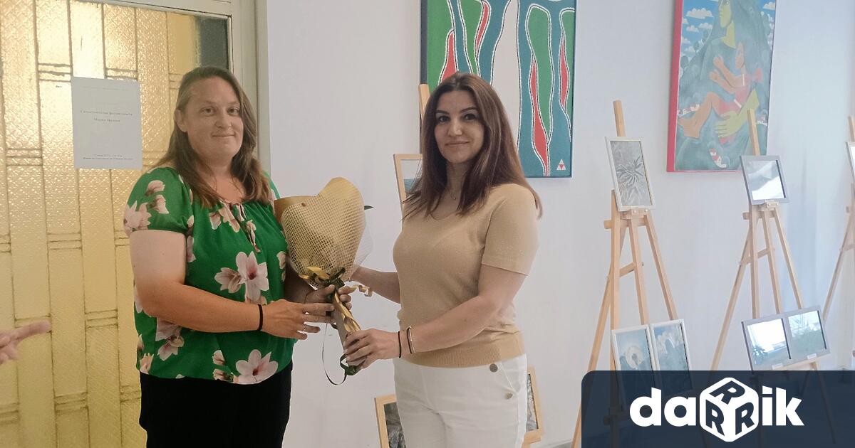 По покана на Градската художествена галерия любителят фотограф Мария Цолова