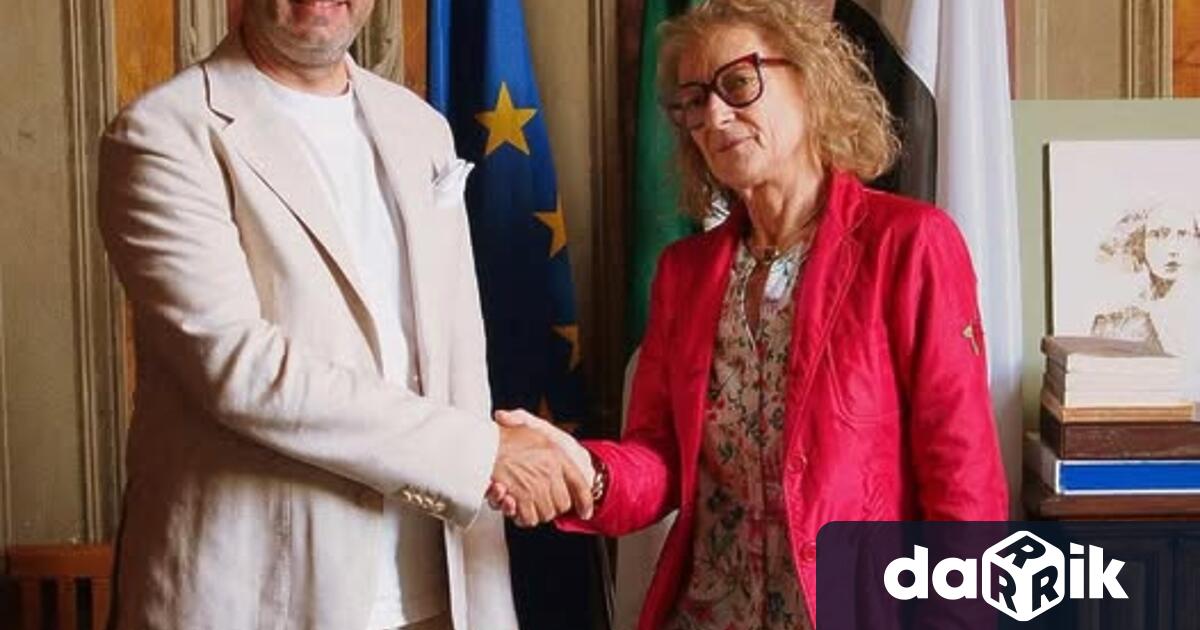 В рамките на официално посещение в град Сиена Италия кметът