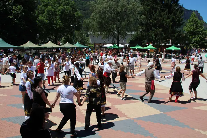  Предстои 9-то издание на Празника на Тетевенската саламура и ракия 