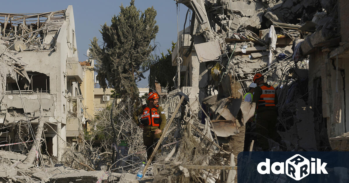 Иран предупреди САЩ Великобритания и Франция че техните военни бази