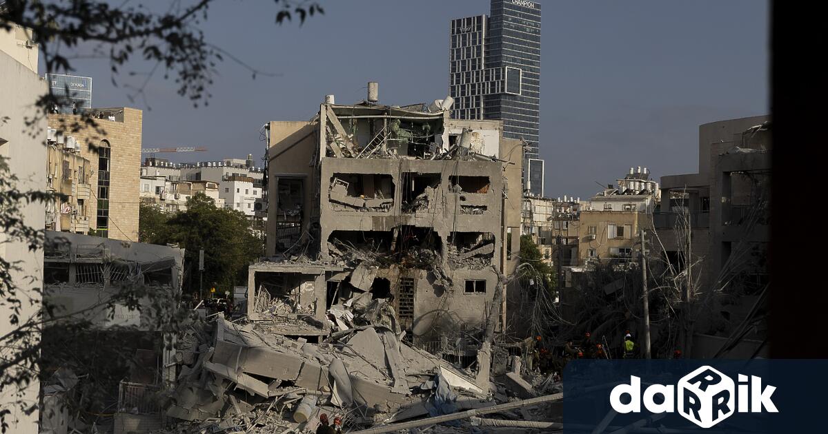 Сирени за въздушна тревога бяха активирани в големи части от