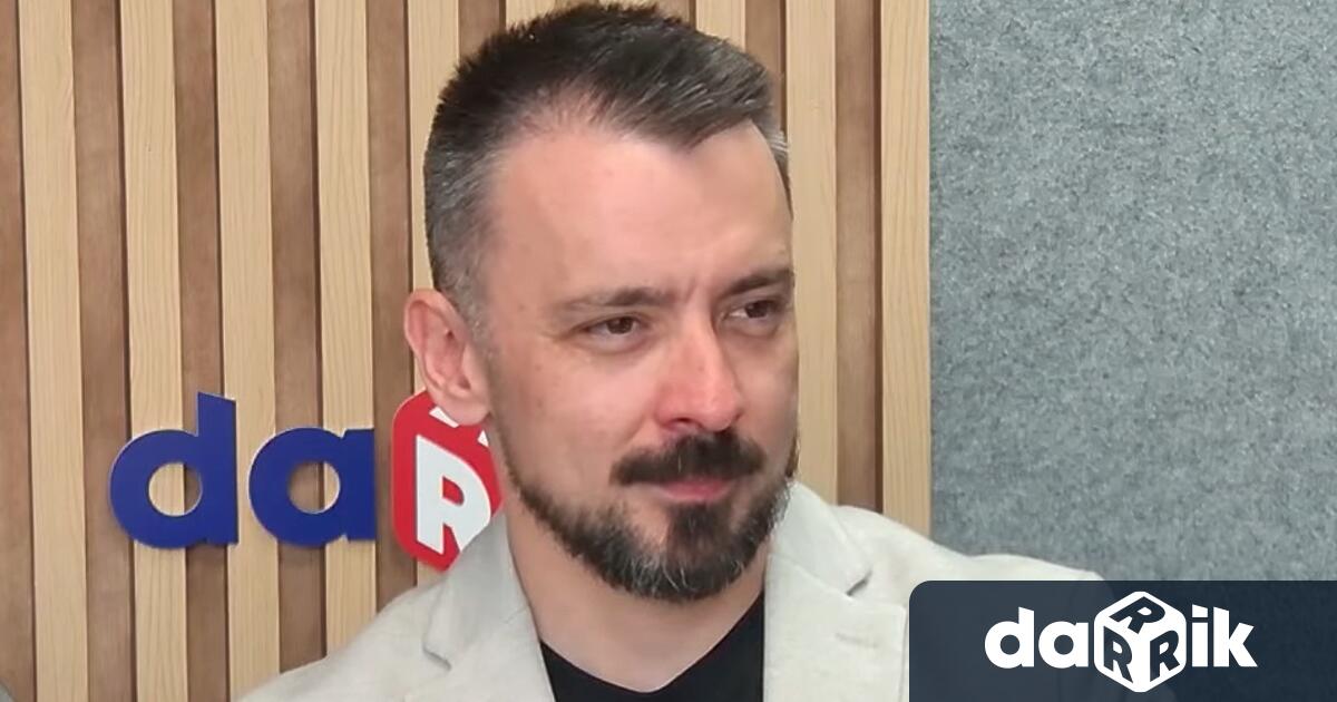 Организаторът на Голямото шествие за семейството Кристиян Шкварек говори в