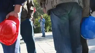 Преди летните жеги: От Инспекцията по труда напомнят за правилата за работа в горещини