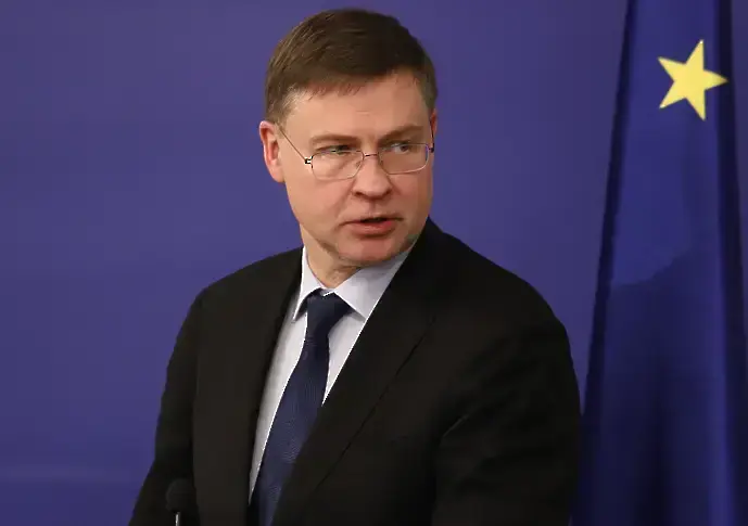 Пътят към еврото: Финансовите министри на ЕС обсъждат конвергентните доклади за България