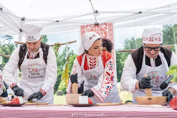 Вкусът на традицията – врачанска лютика с много хъс и още повече сърце