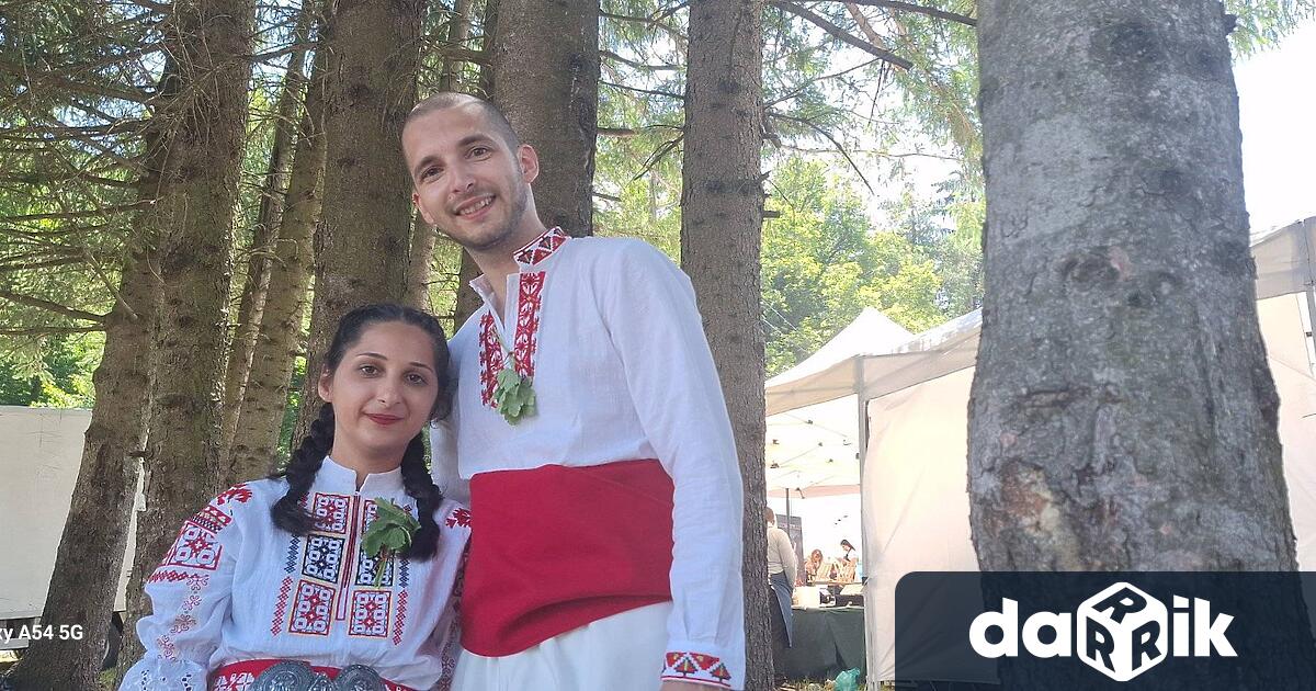 Кулминацията на НФсъбор Леденика беше Северняшката сватба в която Мария