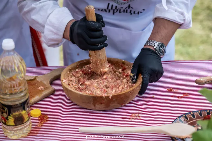 Вкусът на традицията – врачанска лютика с много хъс и още повече сърце