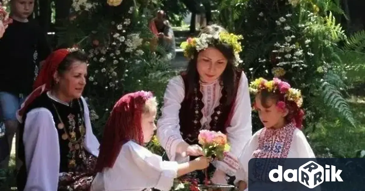 На днешната дата 24 ти юниотбелязваме Еньовден Празникът е наричан още