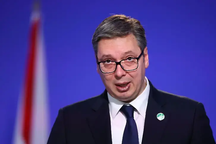 Вучич превъоръжавал тайно сръбската армия за защита от България, Косово, Хърватия и Албания