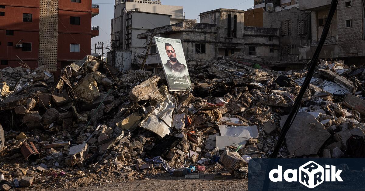 Израелската армия заяви че през нощта е нанесла удар по