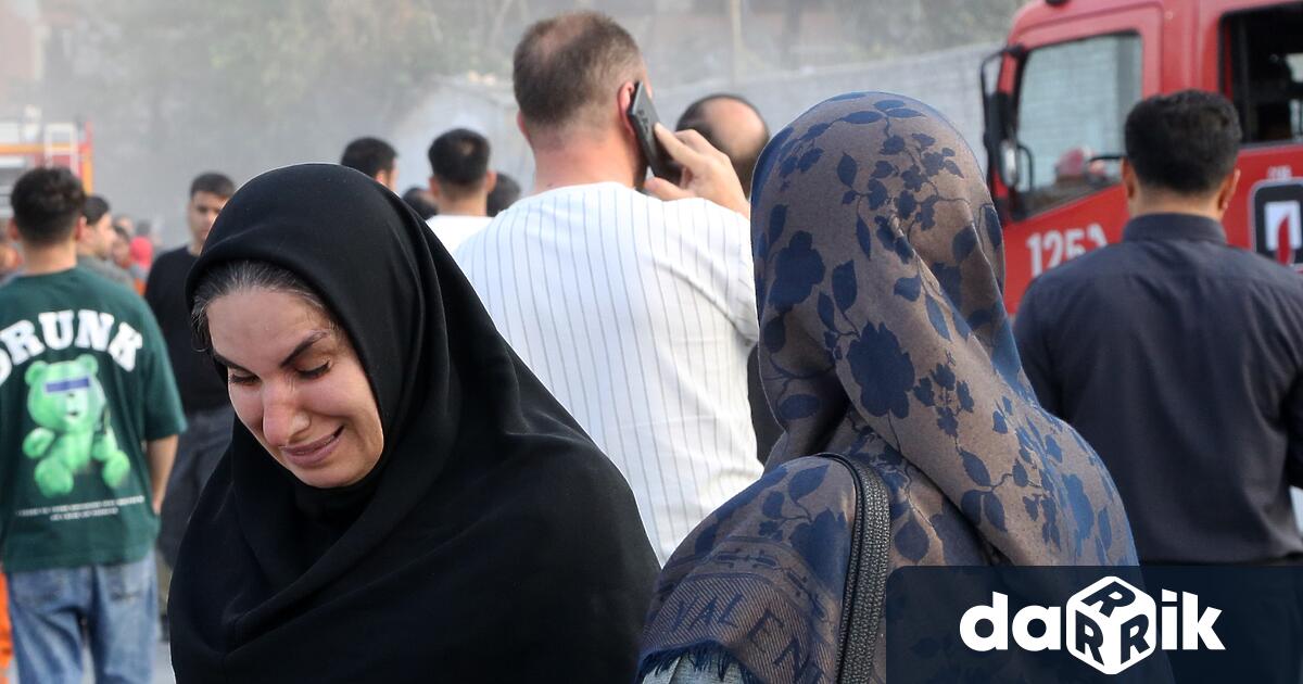 Взривовете от ударитеотекваха в градове из цялата страна стотици бяха