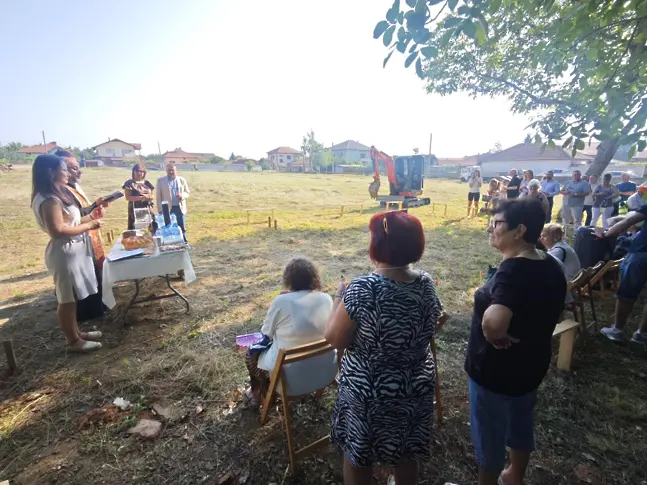  Първа копка на нов храм на името на Св. Николай направиха в плевенското село Ясен 