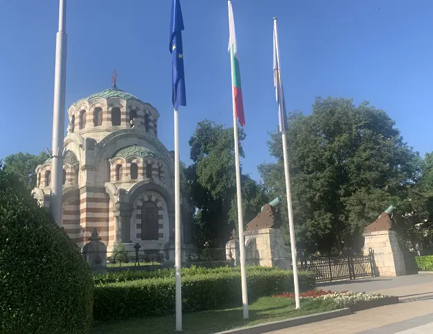 В сряда ни очаква слънчево и още малко по-топло време