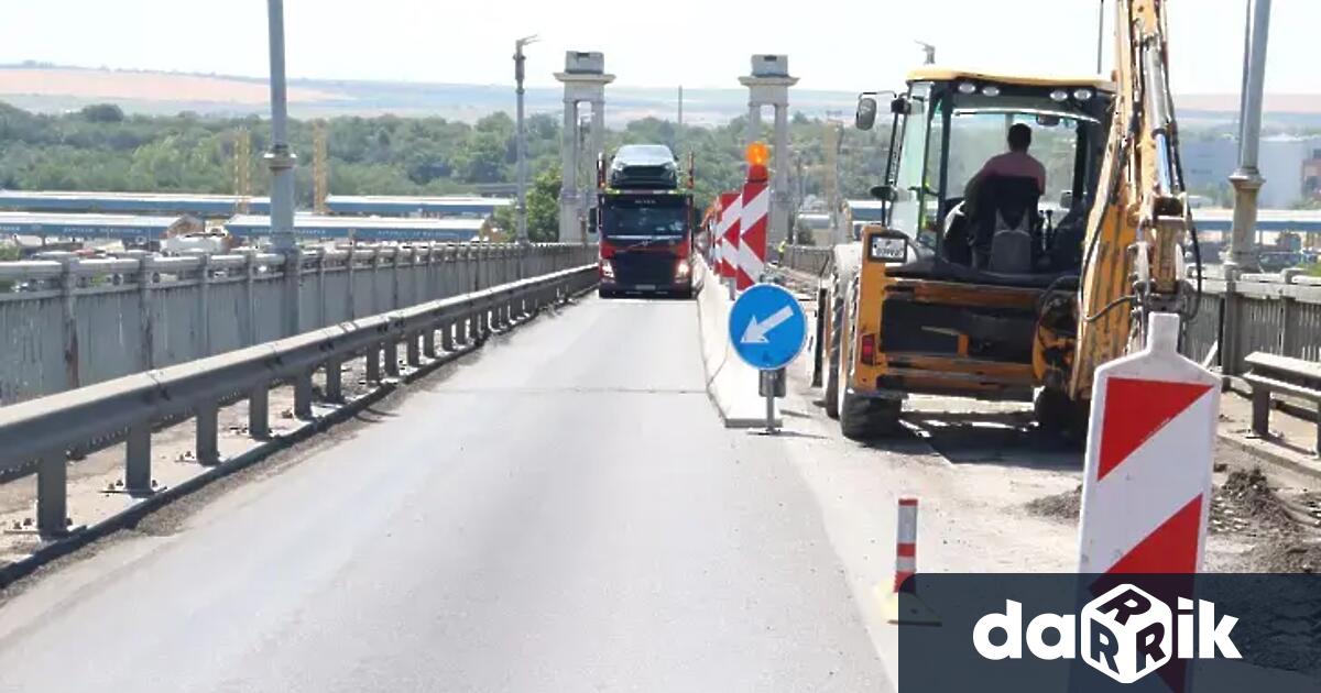 Продължава основният ремонт на българския участък на Дунав мост при