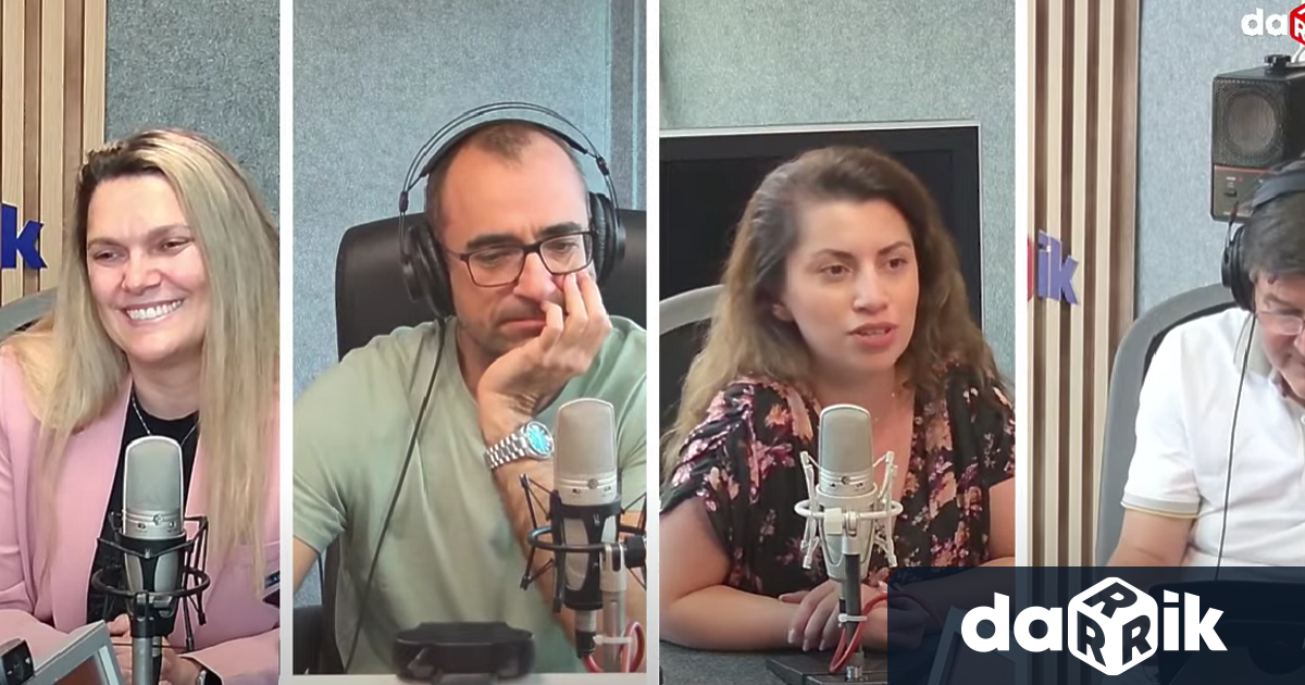 От старта на системата за плащания с дебитна карта в